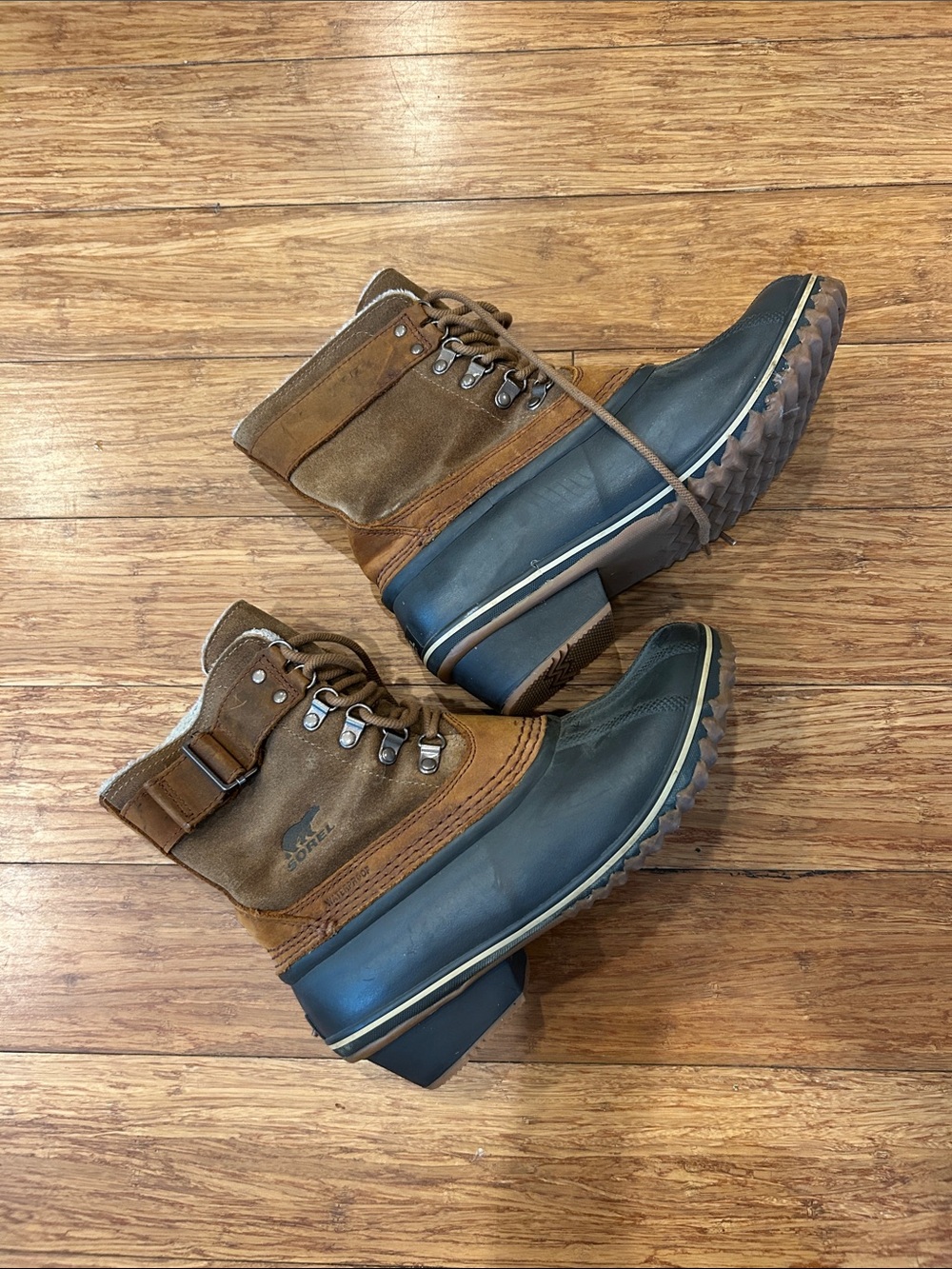 Women’s Sorel Waterproof Winter Boots Size 9 Great Condition